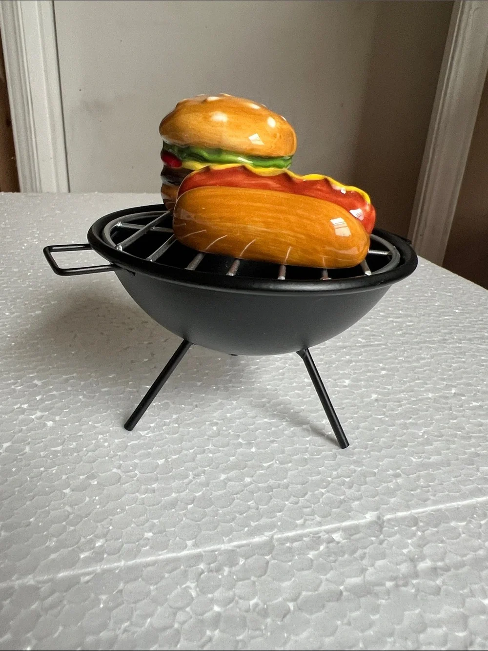 Cute. Salt & Pepper Mini Grill Set